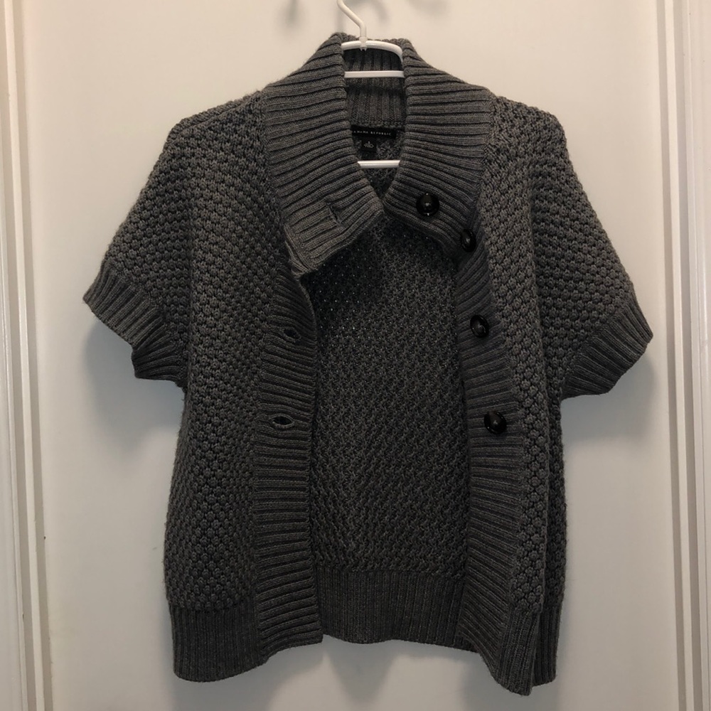 Banana Republic Short sleeve sweater grey S